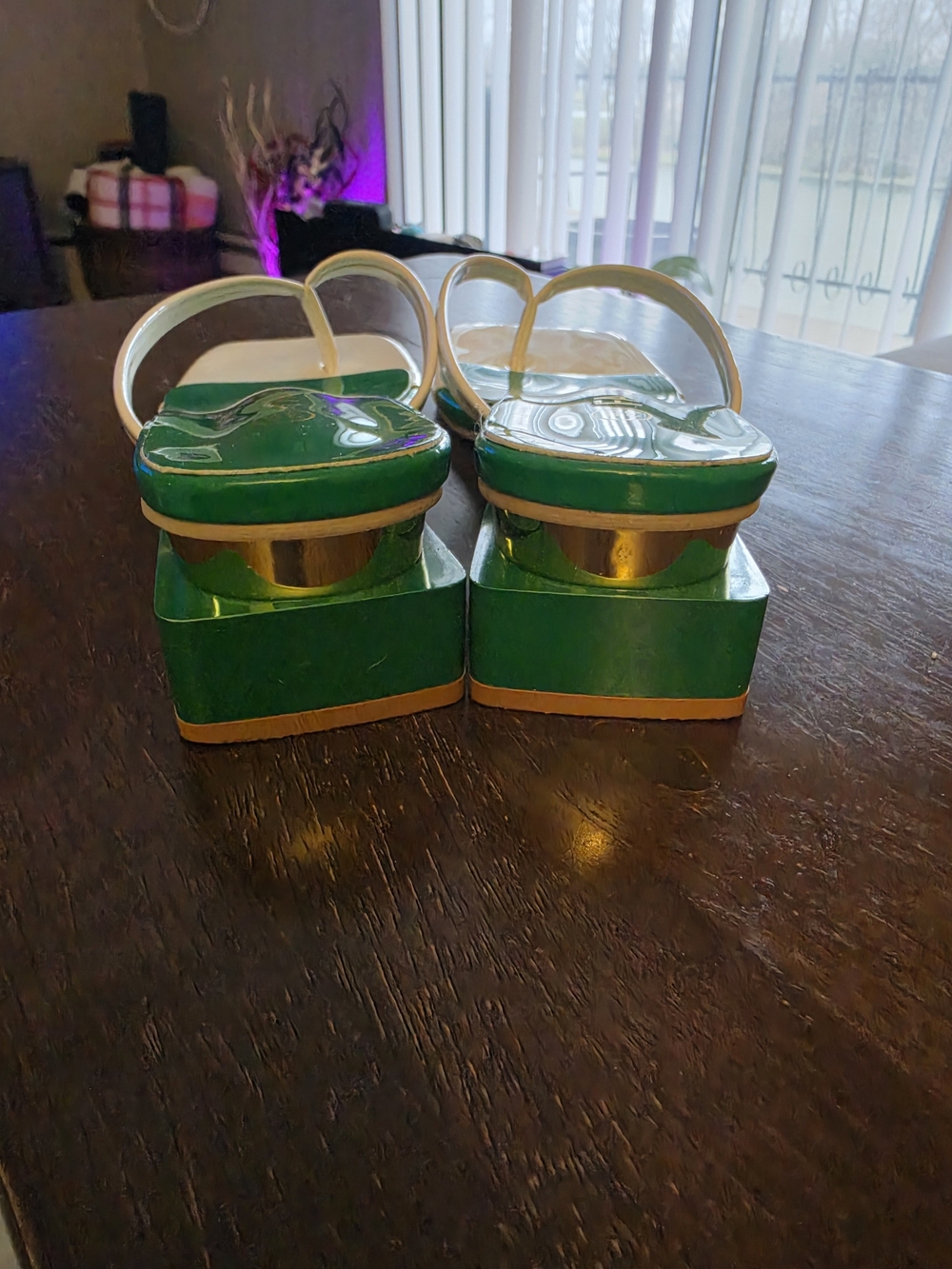 Colorblock White & Green Square-Toe Thong Sandals - Picture 4 of 5